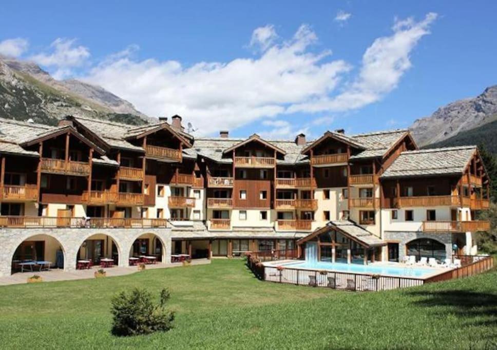 Residences De Luxe Les Alpages Val Cenis - 4 Pers Lanslebourg-Mont-Cenis Exterior photo