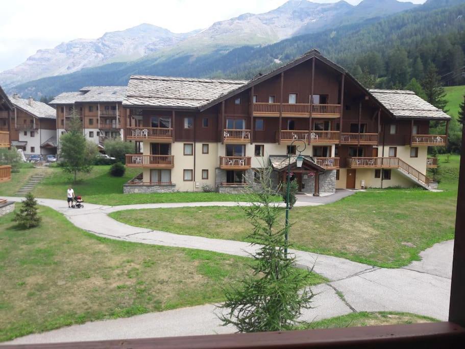 Residences De Luxe Les Alpages Val Cenis - 4 Pers Lanslebourg-Mont-Cenis Exterior photo